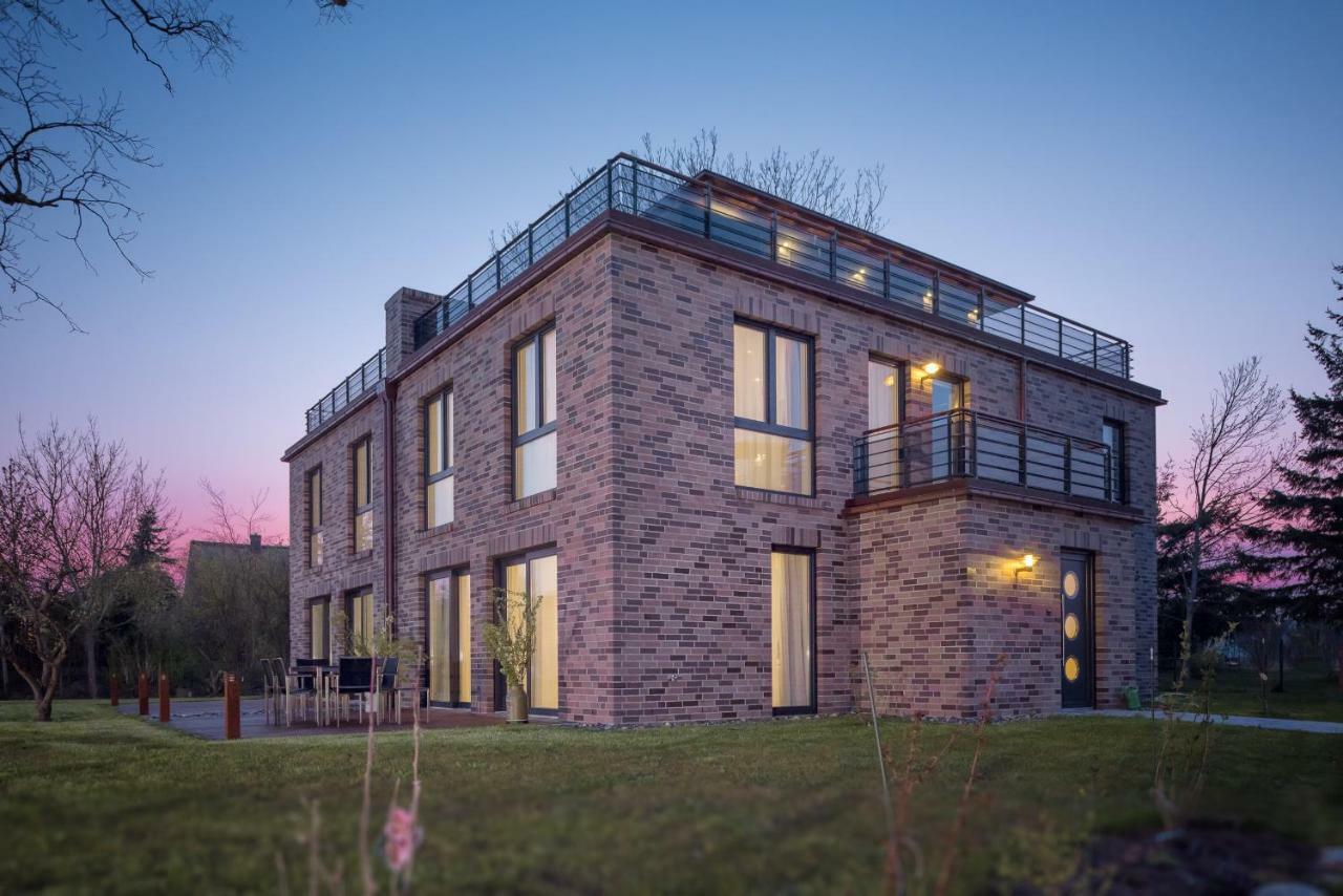 Villa Lotsenhaeuser Ruegen - Luxus Ferienhaus - 3 Schlafzimmer - Sauna - Dachterrasse Mit Boddenblick 布雷格 外观 照片
