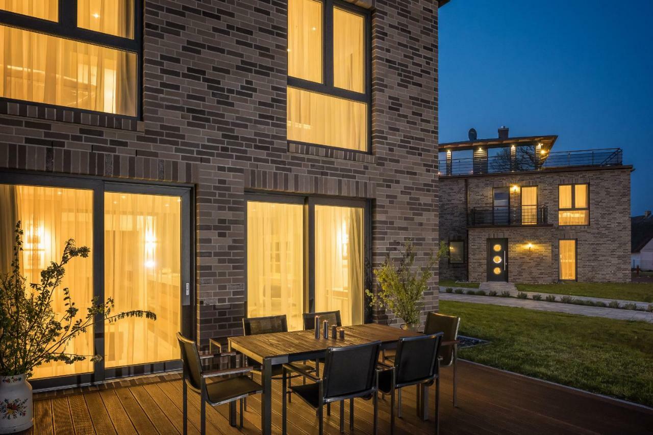 Villa Lotsenhaeuser Ruegen - Luxus Ferienhaus - 3 Schlafzimmer - Sauna - Dachterrasse Mit Boddenblick 布雷格 外观 照片